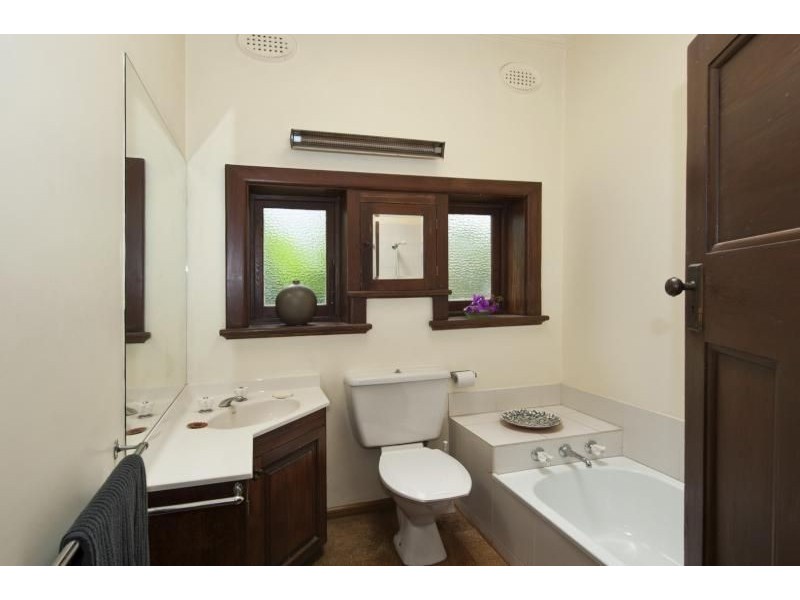 31 Kardinia Road, Glen Iris VIC 3146