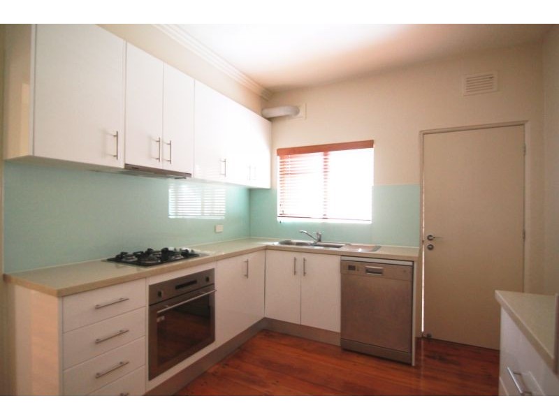 13/14 Chapel Street, St Kilda VIC 3182