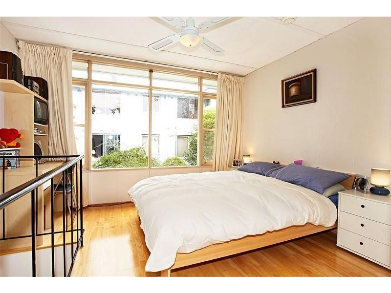 2/63 Edgar Street North, Glen Iris VIC 3146