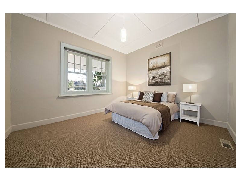 14 Greendale Road, Glen Iris VIC 3146