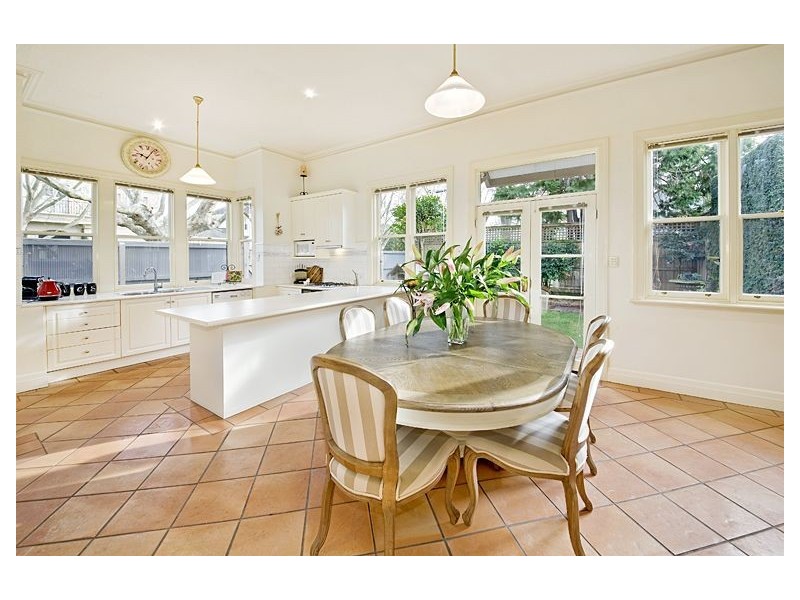 11 Harvey Street, Malvern VIC 3144