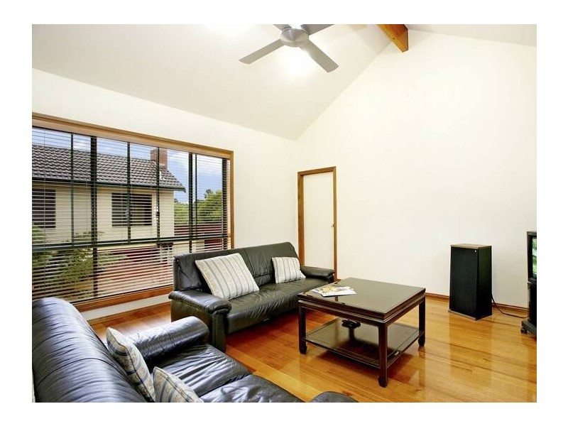 10 Bardia Ave, Ashburton VIC 3147