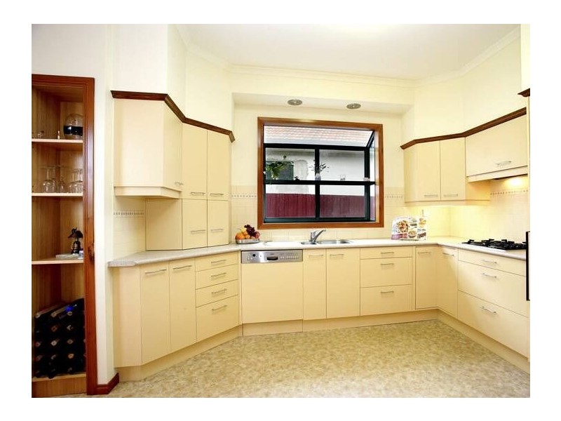 10 Bardia Ave, Ashburton VIC 3147