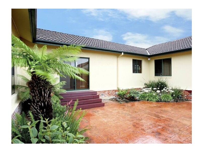 10 Bardia Ave, Ashburton VIC 3147