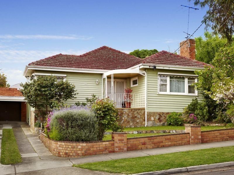 27 Banksia Street, Burwood VIC 3125