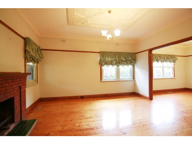 12 Fairview Avenue, Camberwell VIC 3124