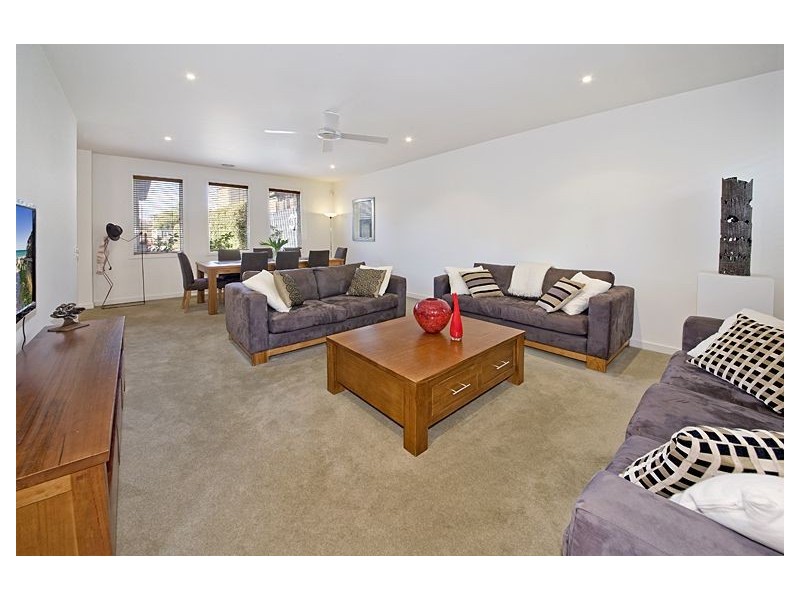 2/12 Duke Street, Ashburton VIC 3147