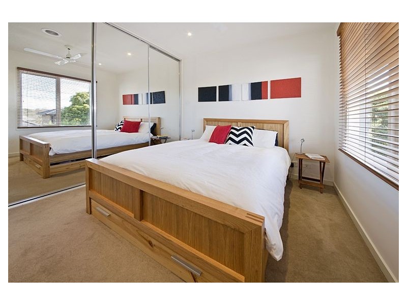 2/12 Duke Street, Ashburton VIC 3147