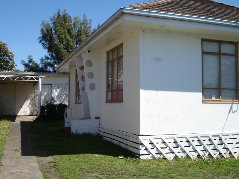 180 Power Avenue, Chadstone VIC 3148