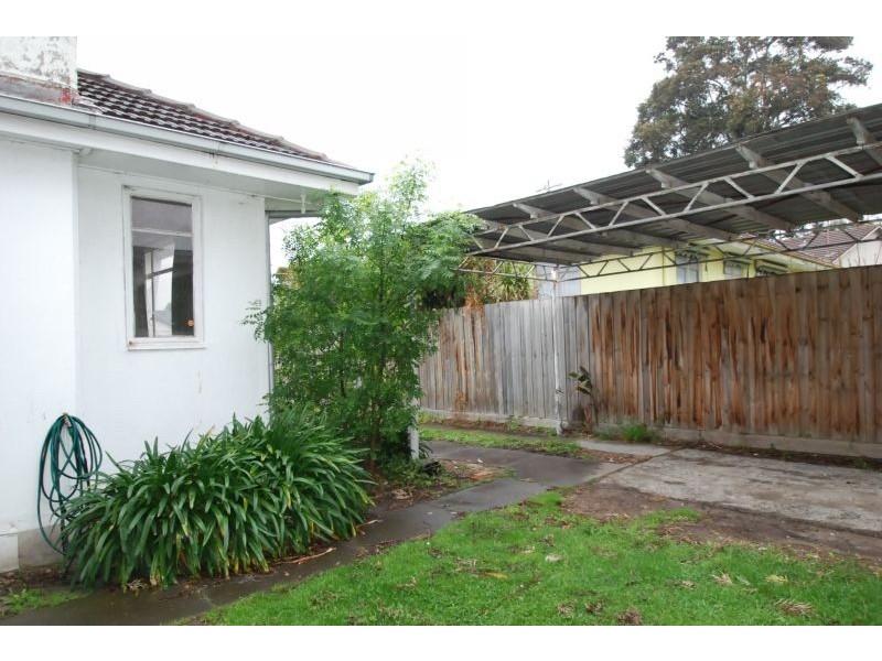 180 Power Avenue, Chadstone VIC 3148