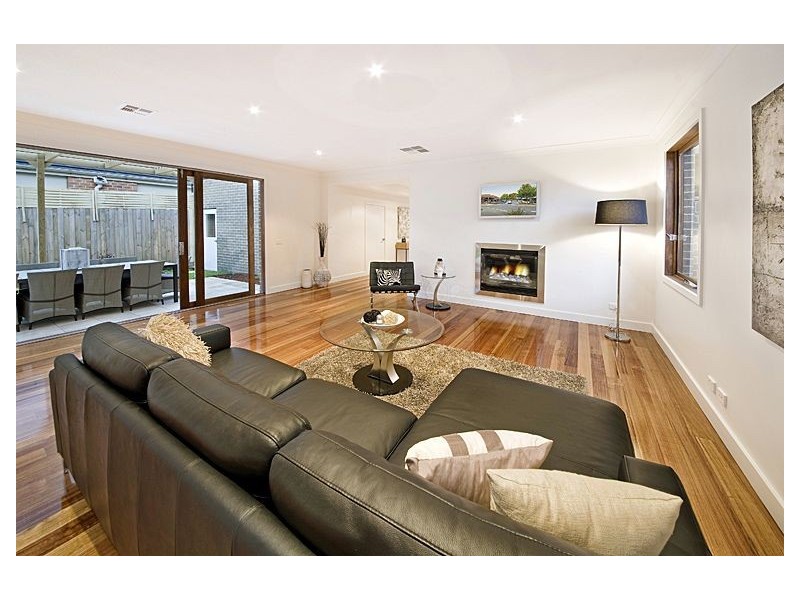 94 Ashburn Grove, Ashburton VIC 3147