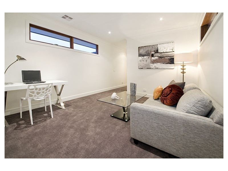 94 Ashburn Grove, Ashburton VIC 3147