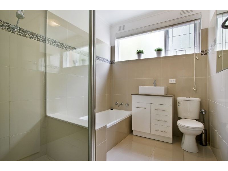 2/172 Wattletree Road, Malvern VIC 3144