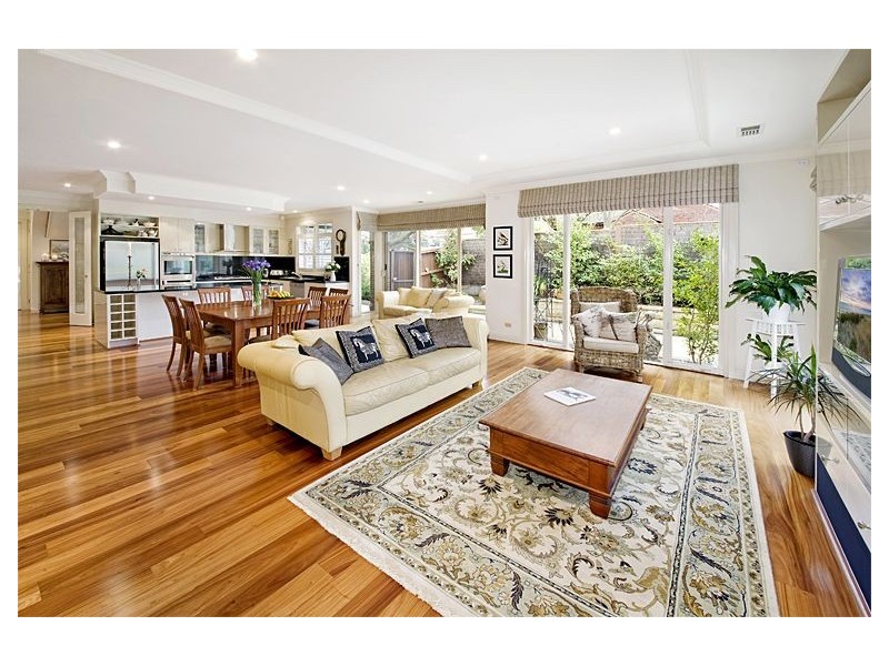 10 Bridges Street, Glen Iris VIC 3146