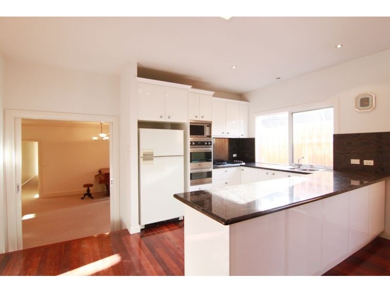 44 Francis Cresent, Glen Iris VIC 3146