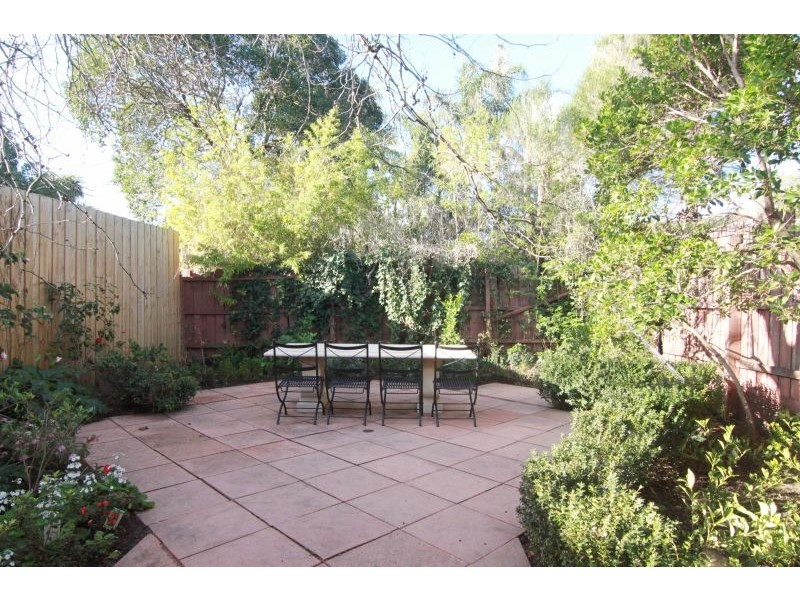 44 Francis Cresent, Glen Iris VIC 3146
