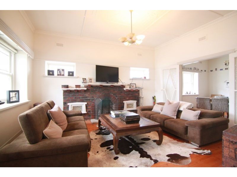 1191 Dandenong Road, Malvern East VIC 3145