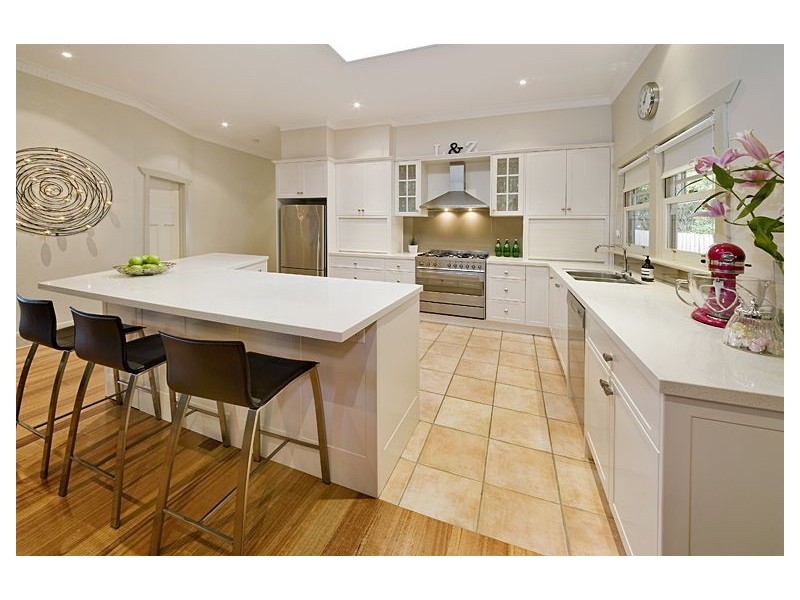 11 Halley Avenue, Camberwell VIC 3124