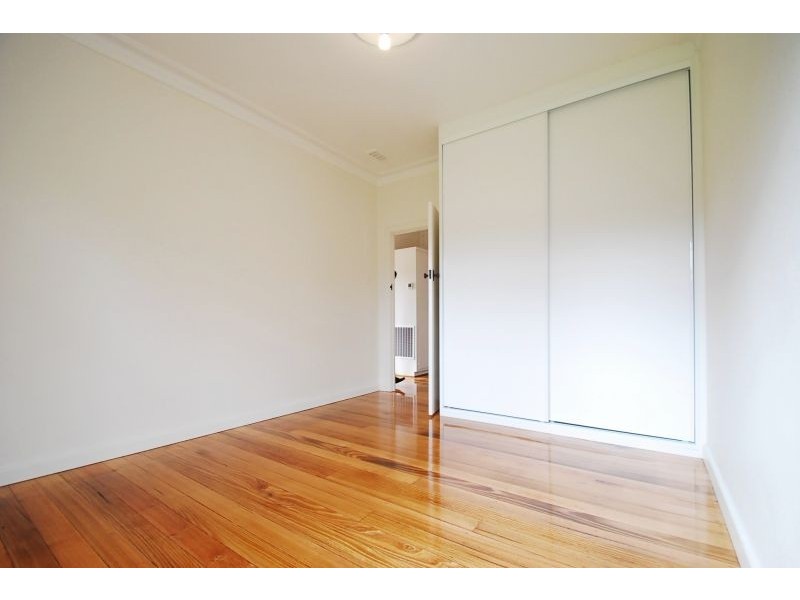 1 Warner Avenue, Ashburton VIC 3147