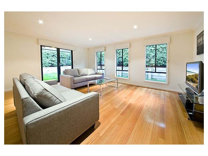 2/1 Arthur Street, Ashwood VIC 3147