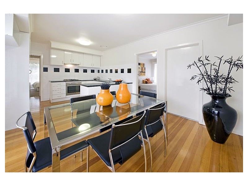 1/6 Yeovil Road, Glen Iris VIC 3146