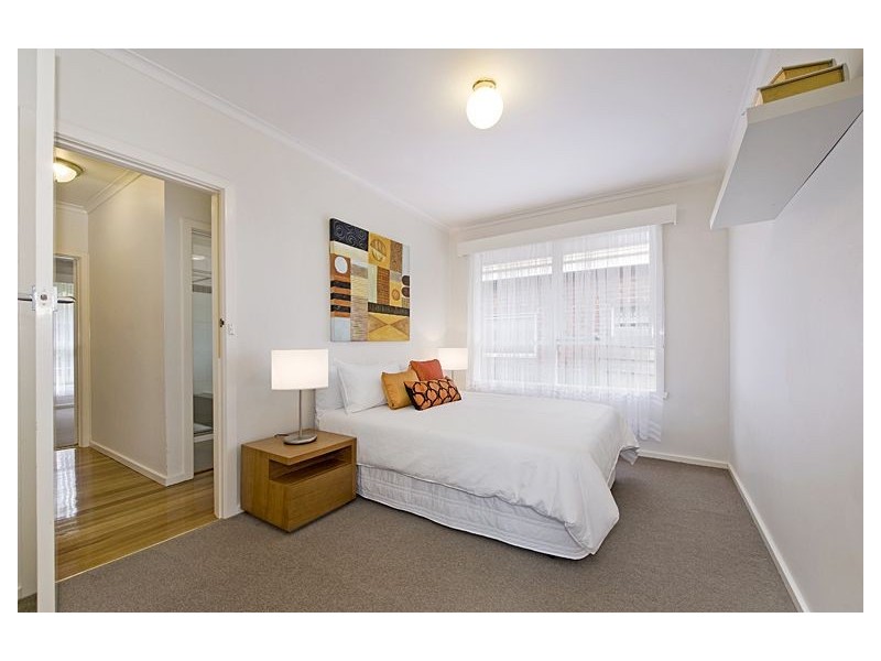 1/6 Yeovil Road, Glen Iris VIC 3146