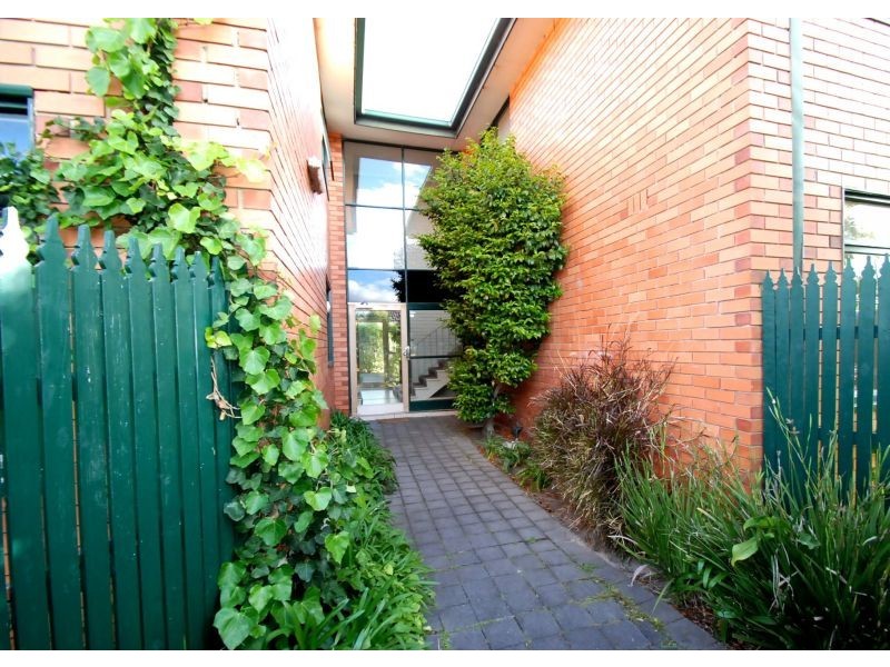8/6 Finlayson Street, Malvern VIC 3144