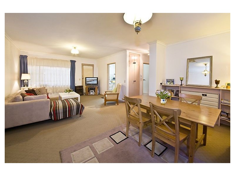 2/64 Edgar Street North, Glen Iris VIC 3146