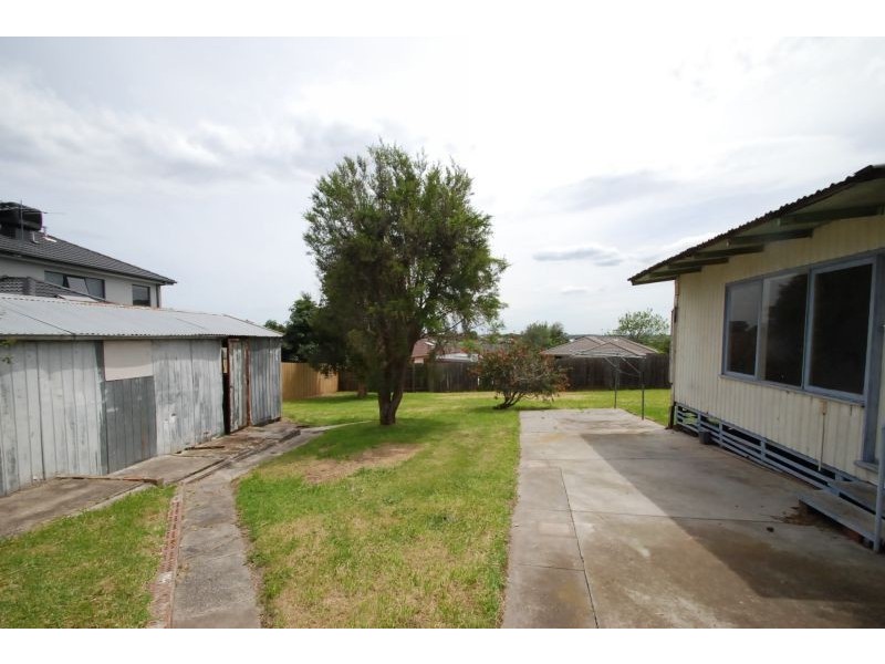 5 Melinga Crescent, Chadstone VIC 3148