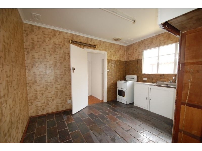 5 Melinga Crescent, Chadstone VIC 3148