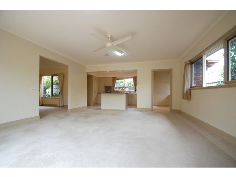 7 Bowlers Way, Malvern East VIC 3145