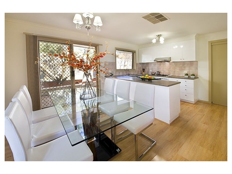 2/20 Winbirra Parade, Ashwood VIC 3147