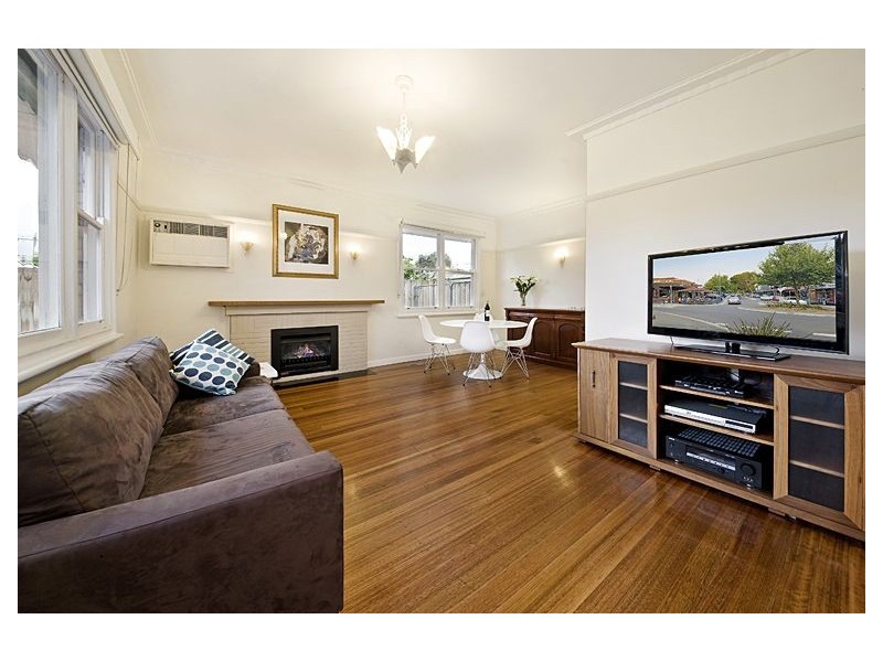 6 Stirling Avenue, Malvern East VIC 3145