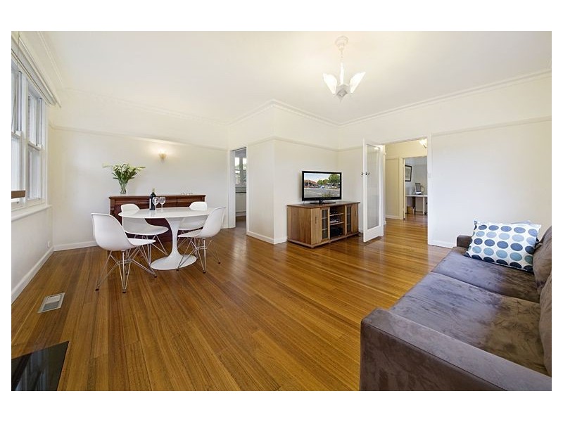 6 Stirling Avenue, Malvern East VIC 3145