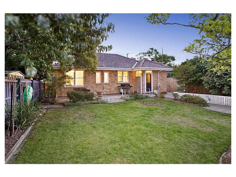 6 Stirling Avenue, Malvern East VIC 3145