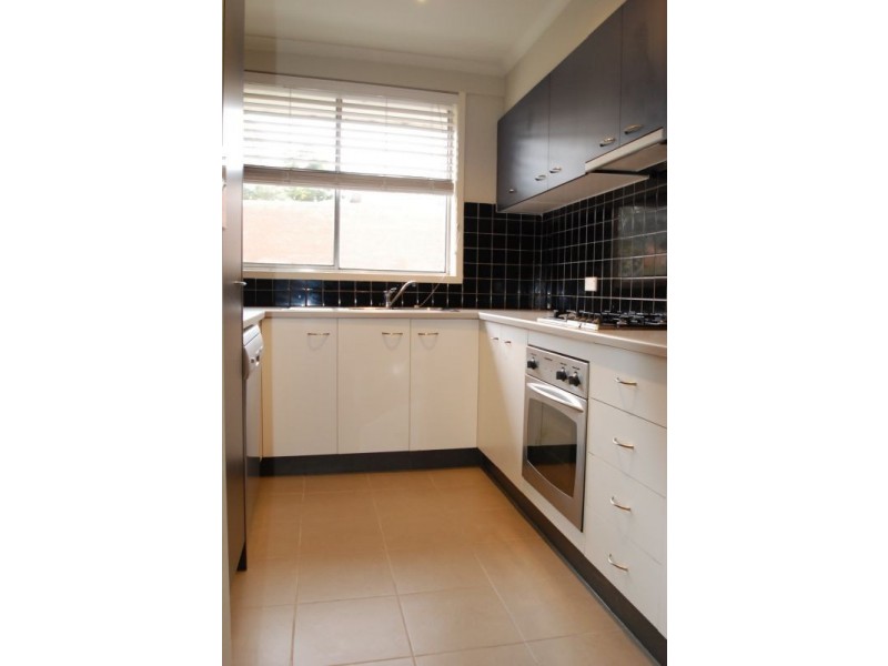 8/18 Edgar Street, Glen Iris VIC 3146