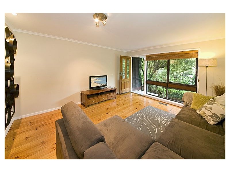 2/2 Queens Parade, Glen Iris VIC 3146
