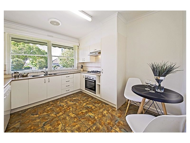 1/2 Maverston Street, Glen Iris VIC 3146