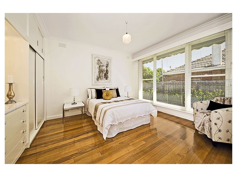 1/2 Maverston Street, Glen Iris VIC 3146