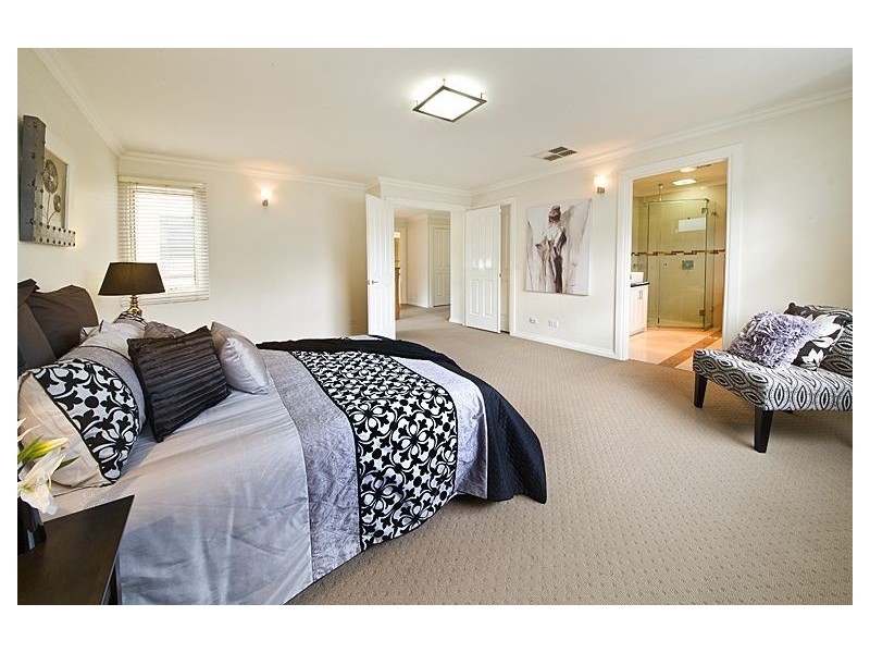 4A Peak Street, Malvern East VIC 3145