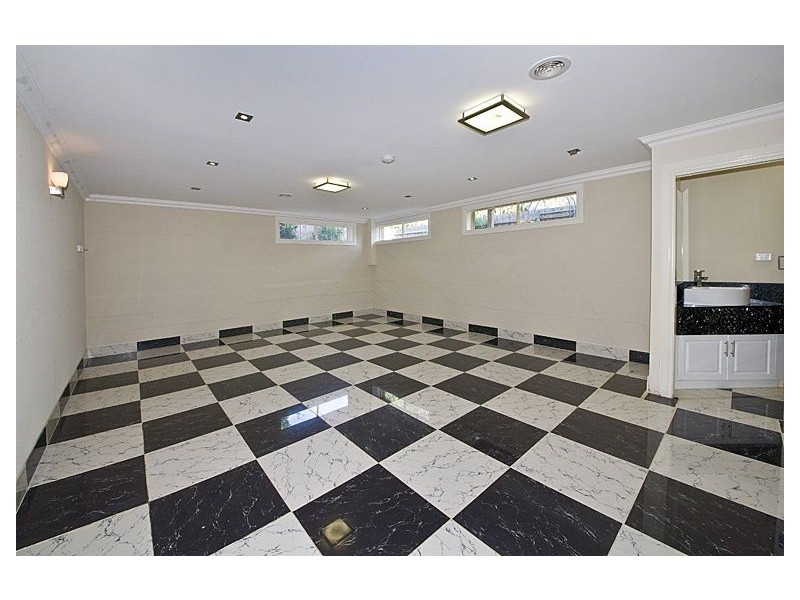 4A Peak Street, Malvern East VIC 3145