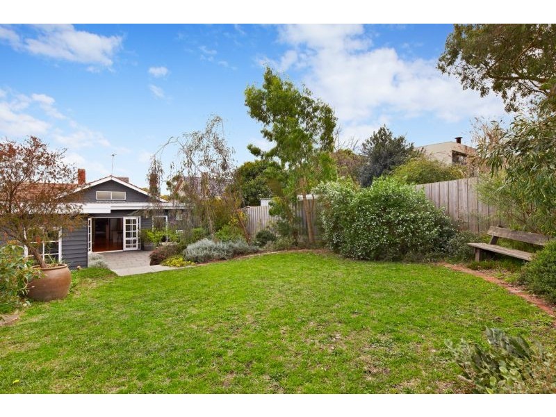 15 Martin Road, Glen Iris VIC 3146