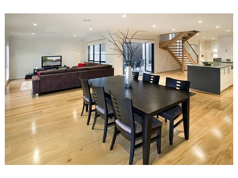 4 Maiden Court, Burwood VIC 3125