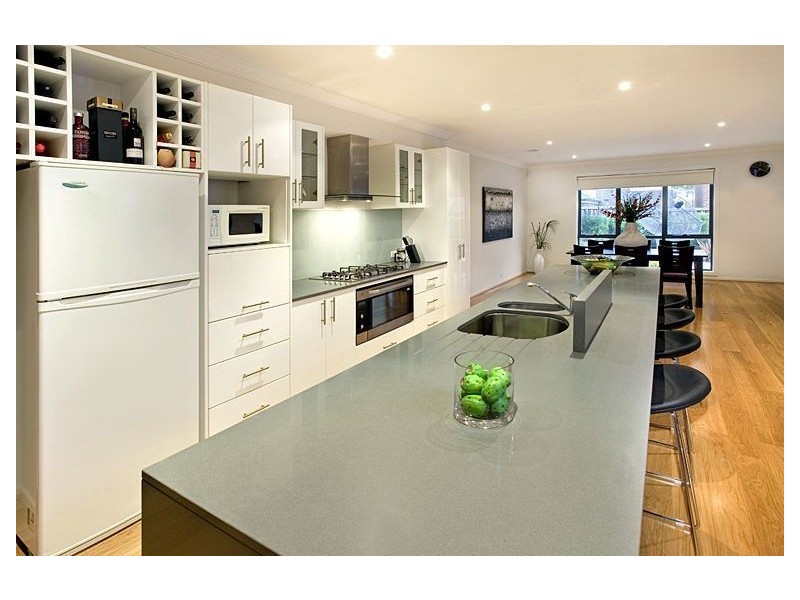 4 Maiden Court, Burwood VIC 3125