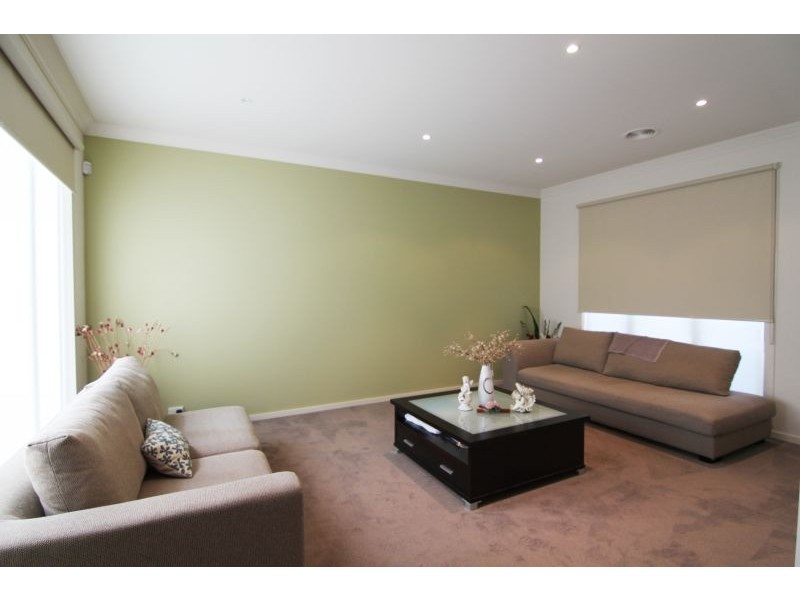 4 Maiden Court, Burwood VIC 3125