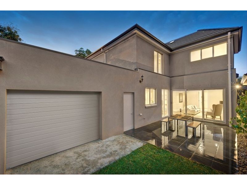 16 St Georges Crescent, Ashburton VIC 3147