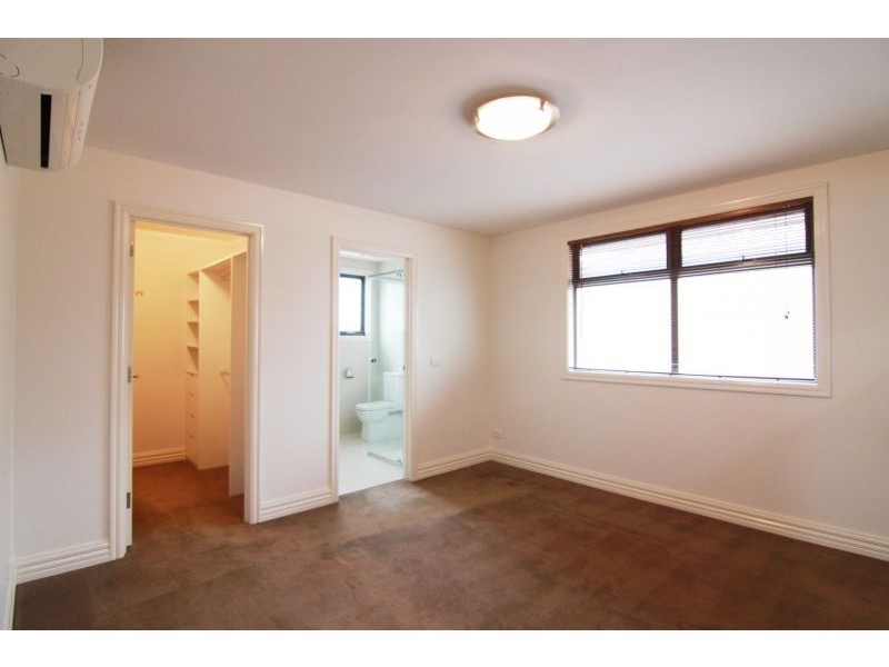 19 Prior Road, Malvern East VIC 3145