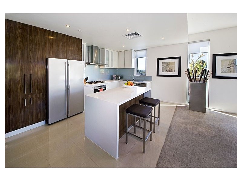 18/1737 Malvern Rd, Glen Iris VIC 3146