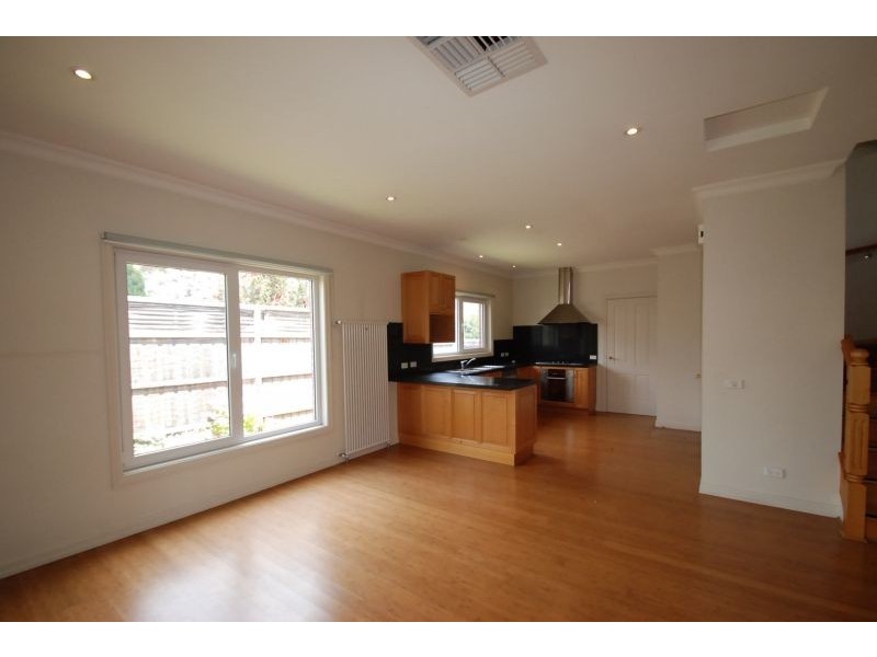 2/49 Edgar Street, Glen Iris VIC 3146