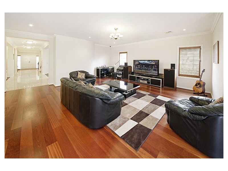 18 Jordan Street, Ashwood VIC 3147